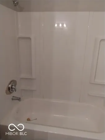 $1,425 | 7434 Melanie Lane, Indianapolis, IN 46217