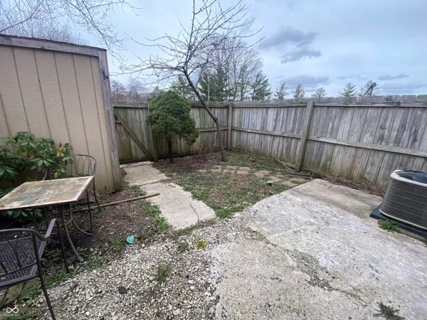 $1,425 | 7434 Melanie Lane, Indianapolis, IN 46217