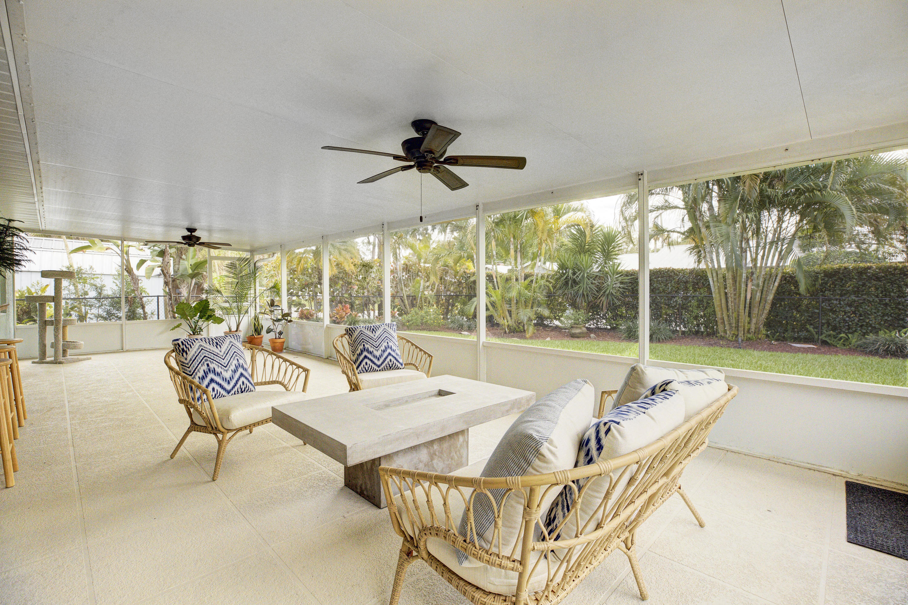 526 Southwest Rustic Circle Stuart, FL 34997 - Photo 28 of 34 Covered patio