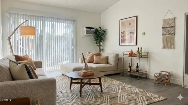 $2,700 | 2143 North Windsor Avenue, Unit C, Altadena, CA 91001