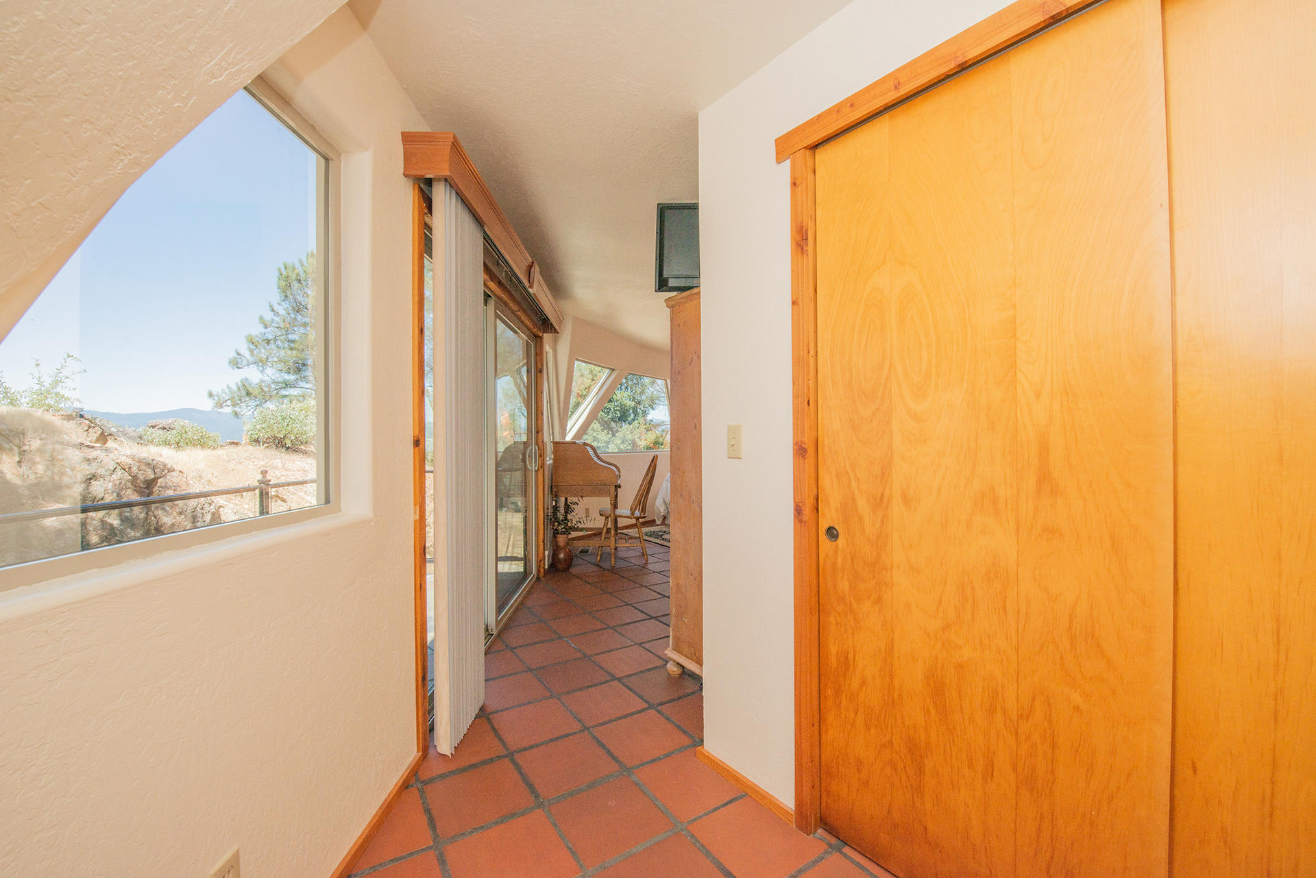19028 Rocky Trail Road Bakersfield, CA 93313 - Photo 11 of 35