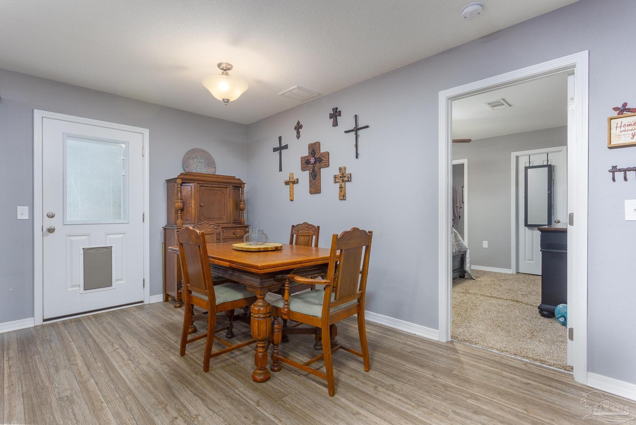 5688 Meadow Road Milton, FL 32583 - Photo 12 of 33 Gallery Image 12