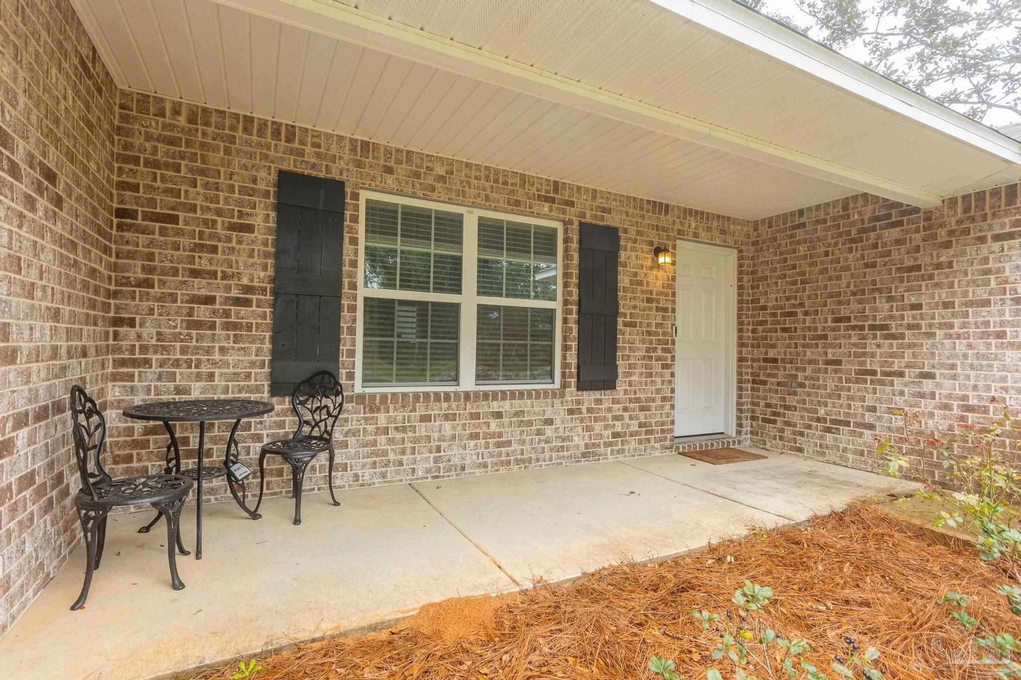 5688 Meadow Road Milton, FL 32583 - Photo 2 of 33 Gallery Image 2