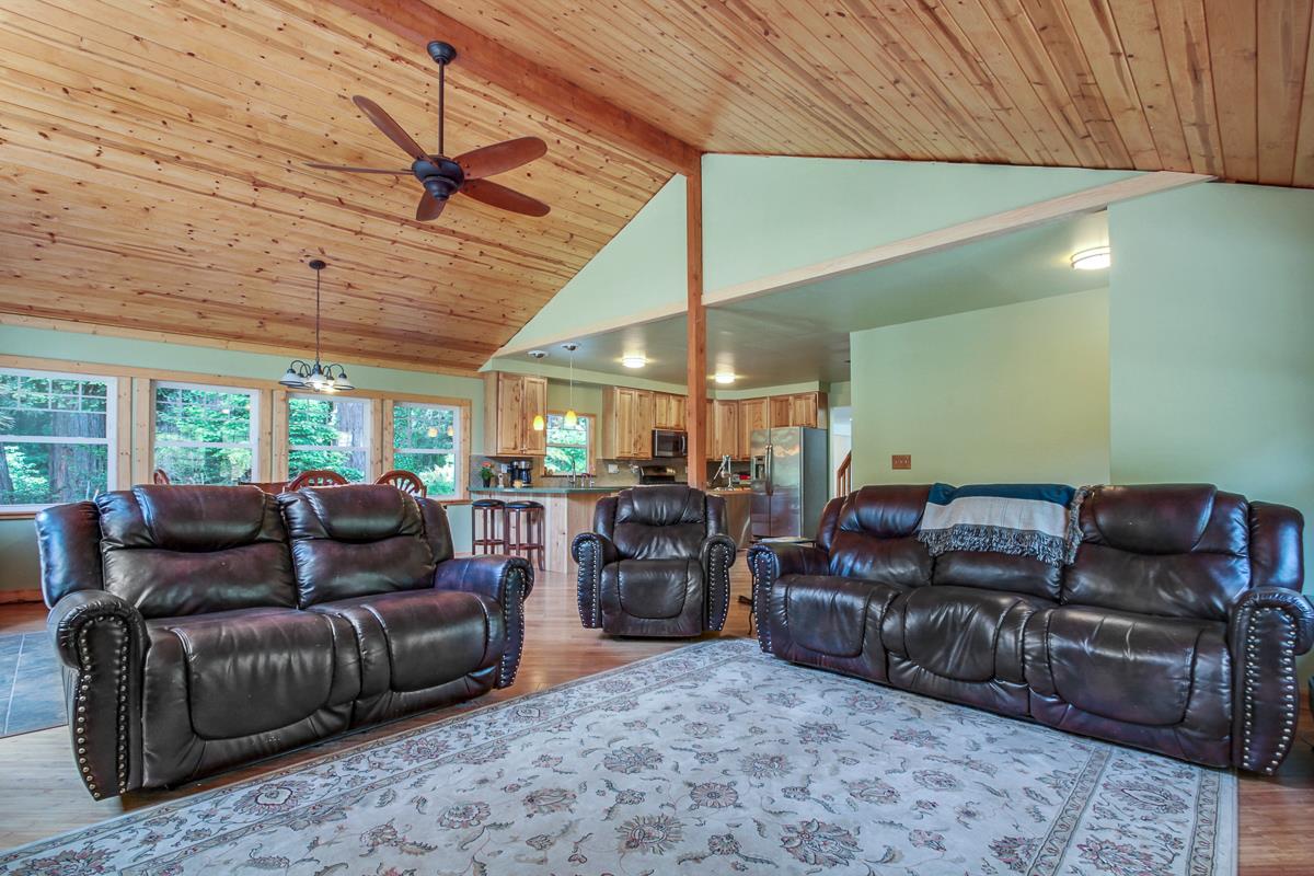 525 Larsen Road Aptos, CA 95003 - Photo 8 of 22 Gallery Image 8