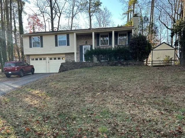 $2,900 | 1733 Ellenwood Drive Northeast, Roswell, GA 30075