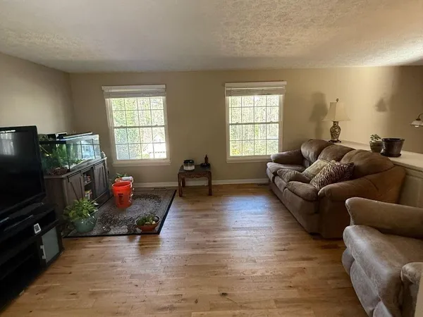 $2,900 | 1733 Ellenwood Drive Northeast, Roswell, GA 30075