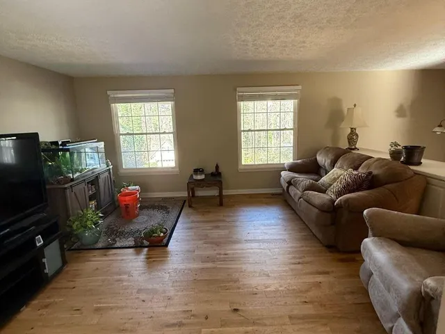 $2,900 | 1733 Ellenwood Drive Northeast, Roswell, GA 30075