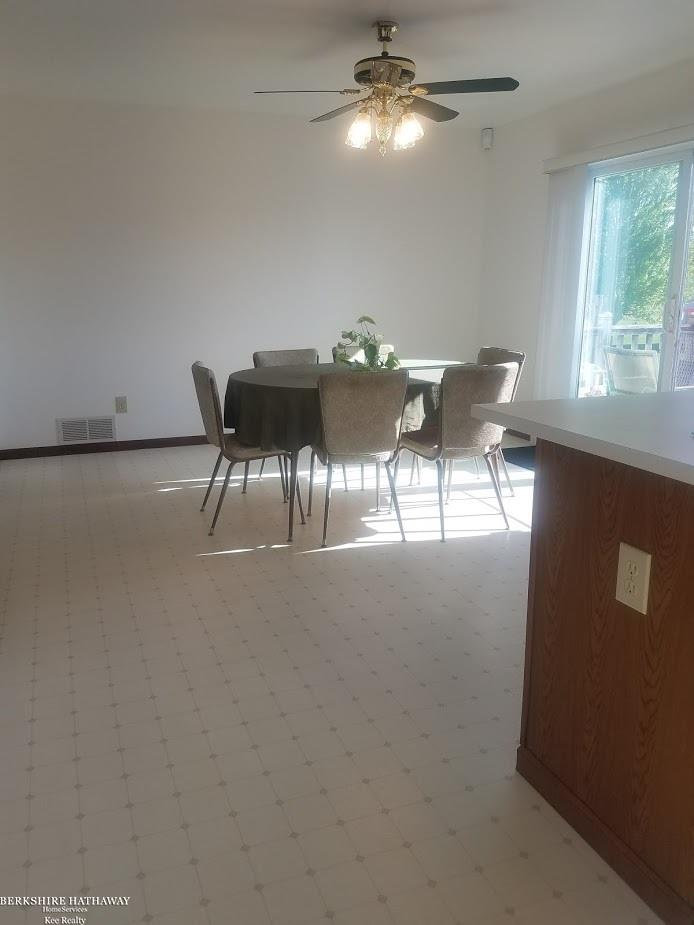 416 Nolan Road Goodells, MI 48027 - Photo 6 of 21 31347814-5.JPG