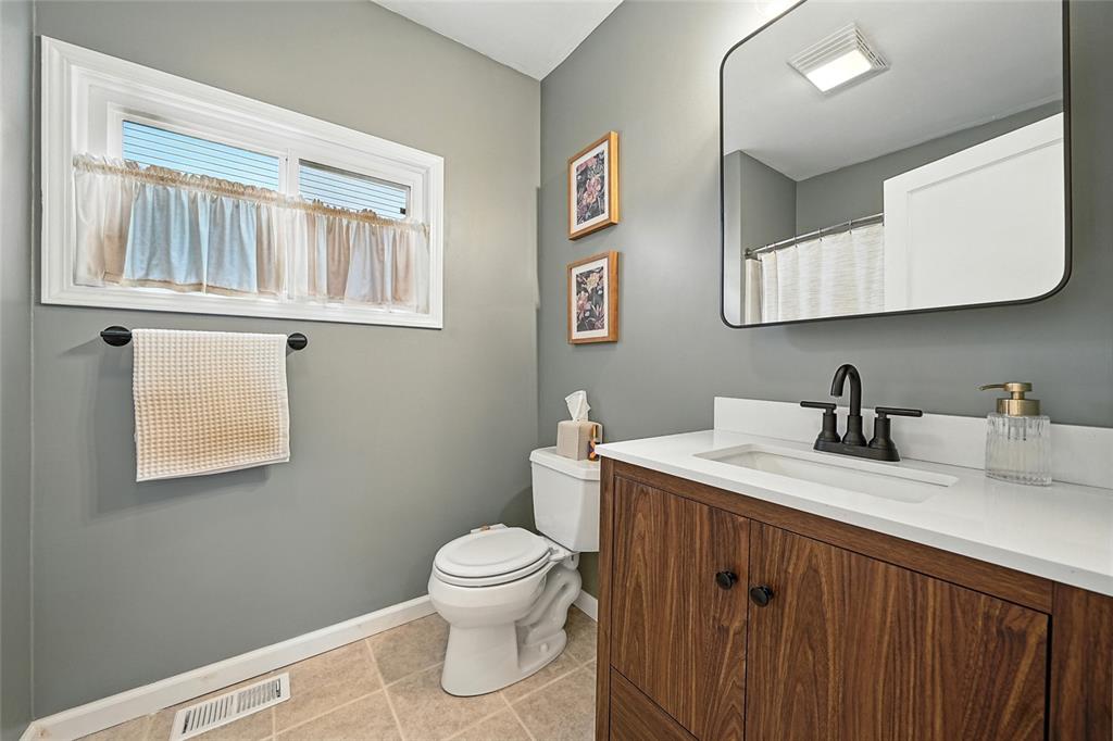 808 North Geyer Road St. Louis, MO 63122 - Photo 18 of 29 Gallery Image 18