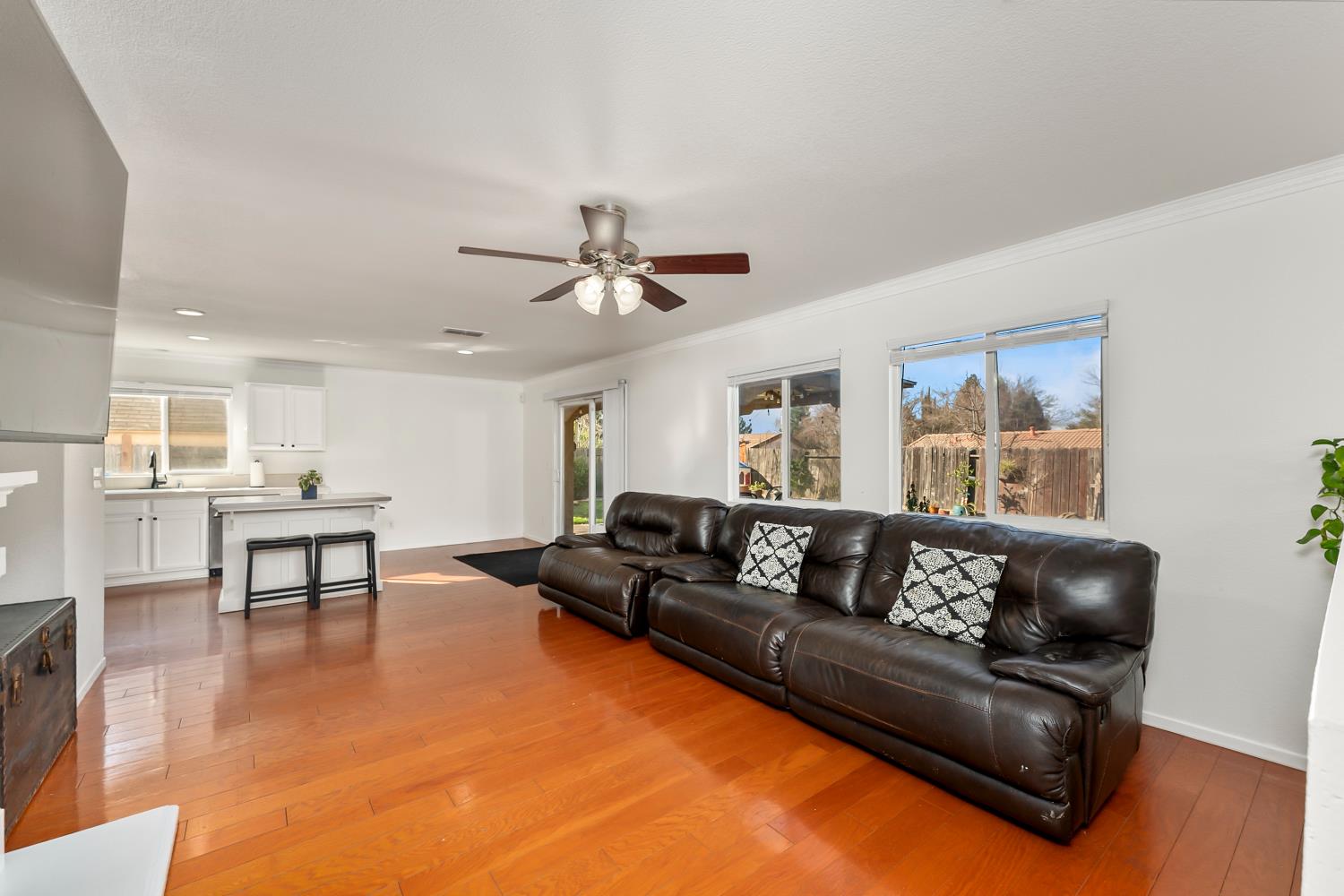 4396 Pinckney Way Mather, CA 95655 - Photo 11 of 53