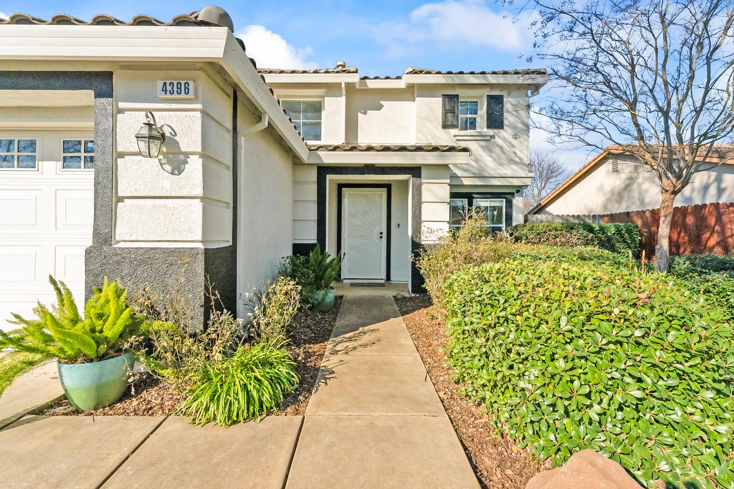 4396 Pinckney Way Mather, CA 95655 - Photo 2 of 53