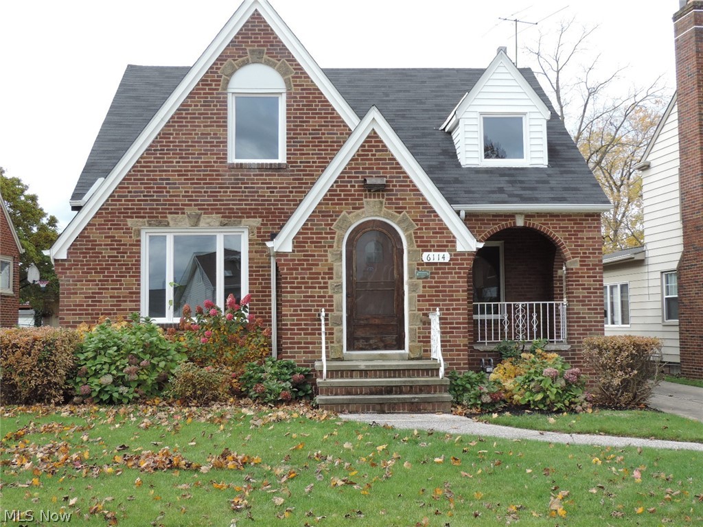 6114 Manchester Road Parma, OH 44129 - Photo 1 of 25