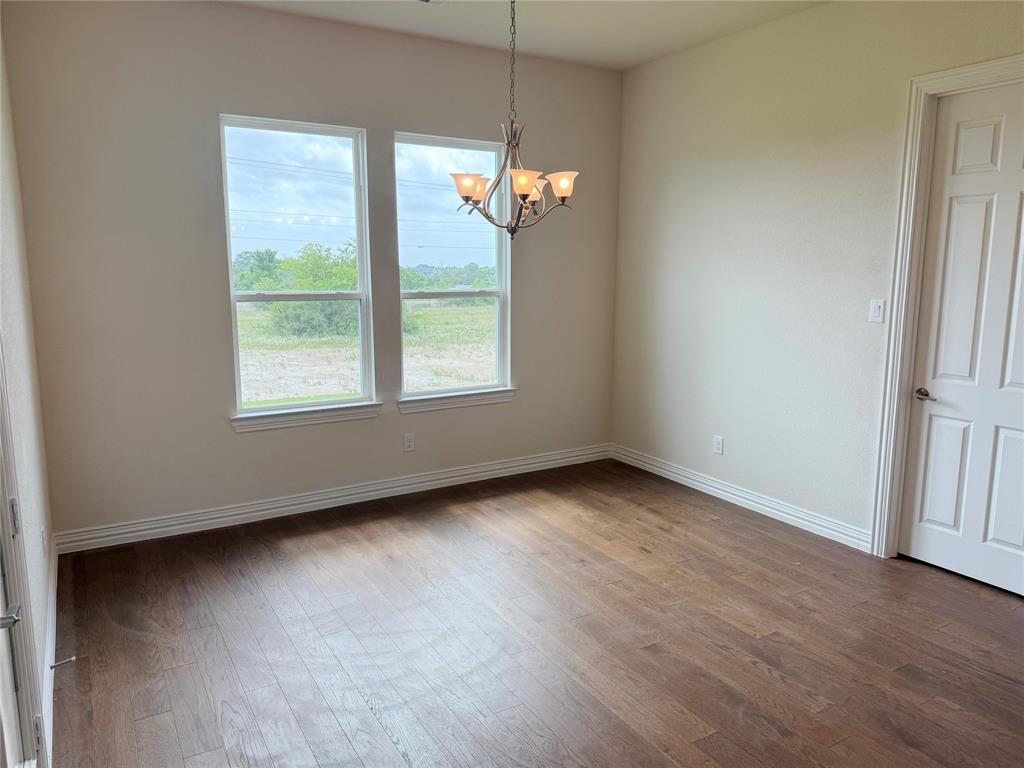 208 Slimp Bluff Azle, TX 76020 - Photo 8 of 26