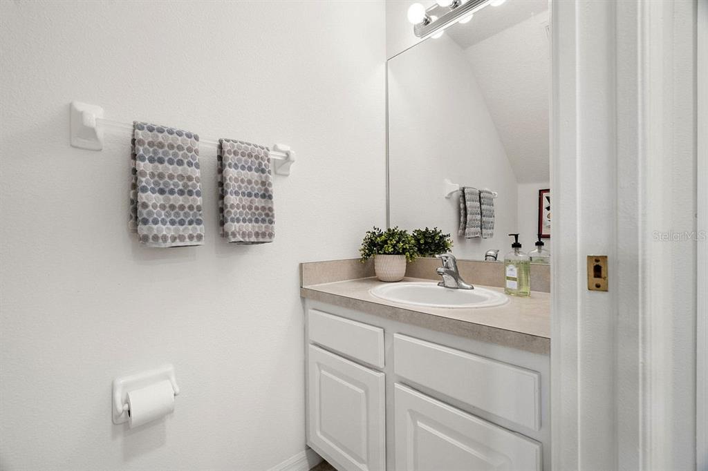 660 Spring Lake Circle Tarpon Springs, FL 34688 - Photo 13 of 44