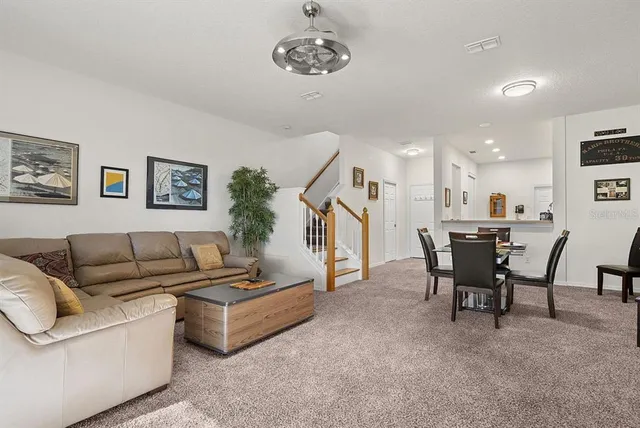 $299,900 | 660 Spring Lake Circle, Tarpon Springs, FL 34688