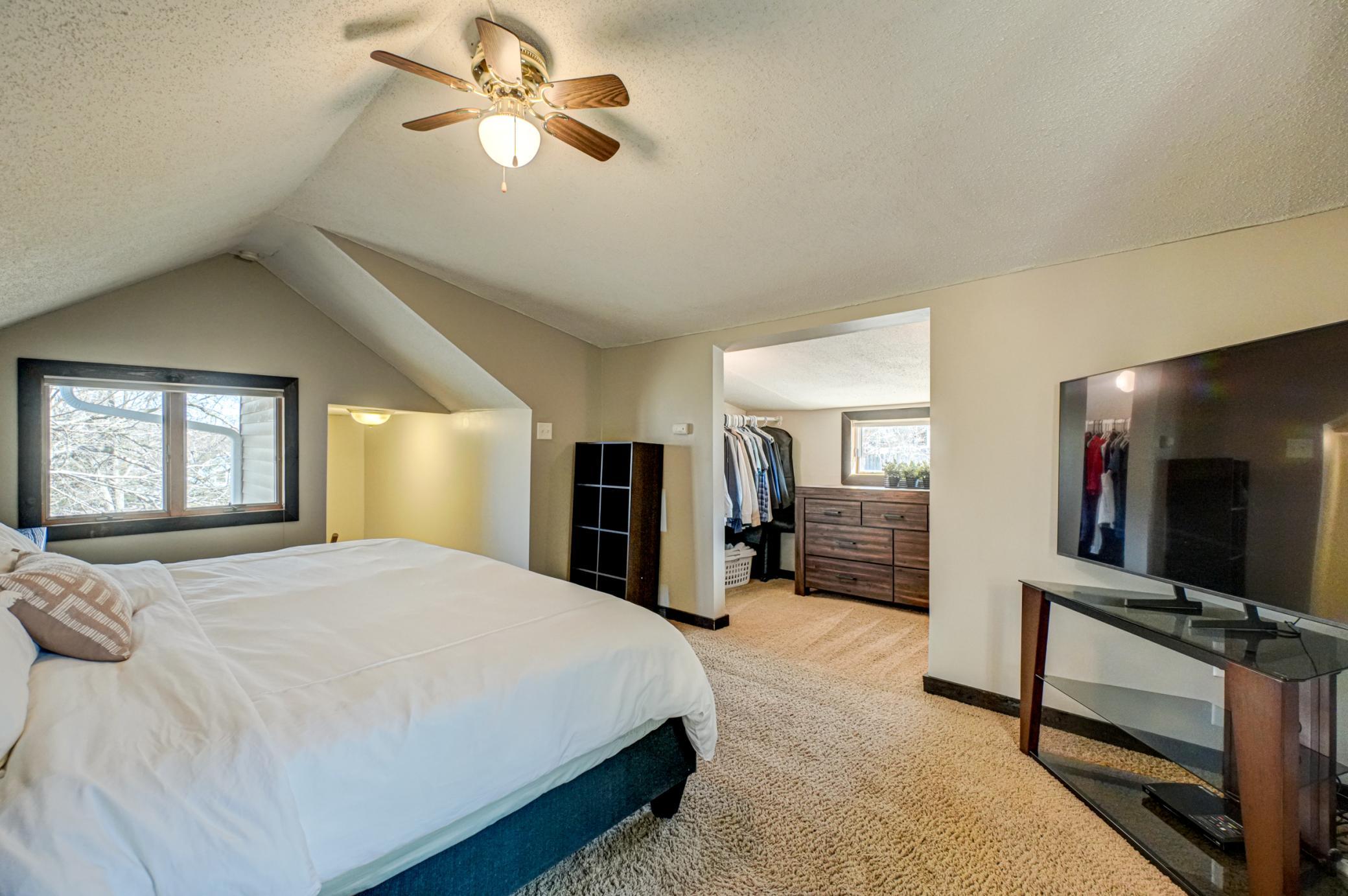 908 10th Street Hudson, WI 54016 - Photo 15 of 36