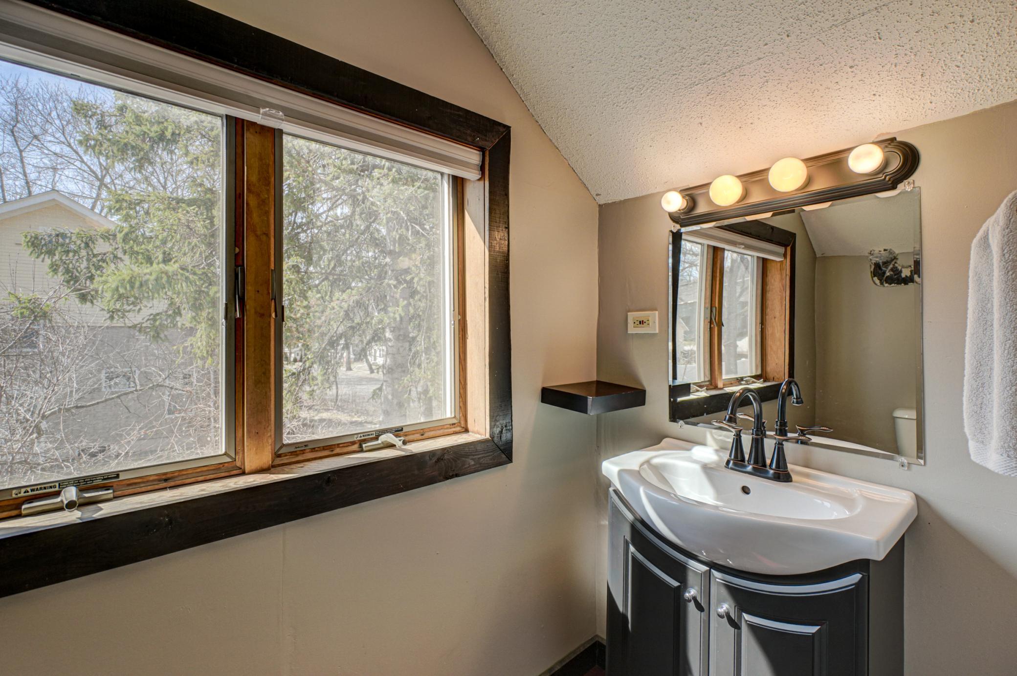 908 10th Street Hudson, WI 54016 - Photo 16 of 36