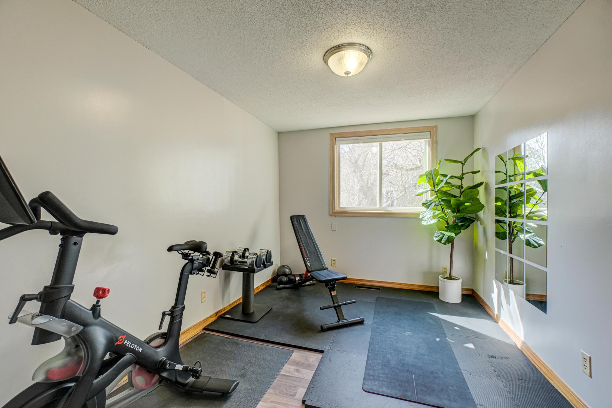 908 10th Street Hudson, WI 54016 - Photo 20 of 36