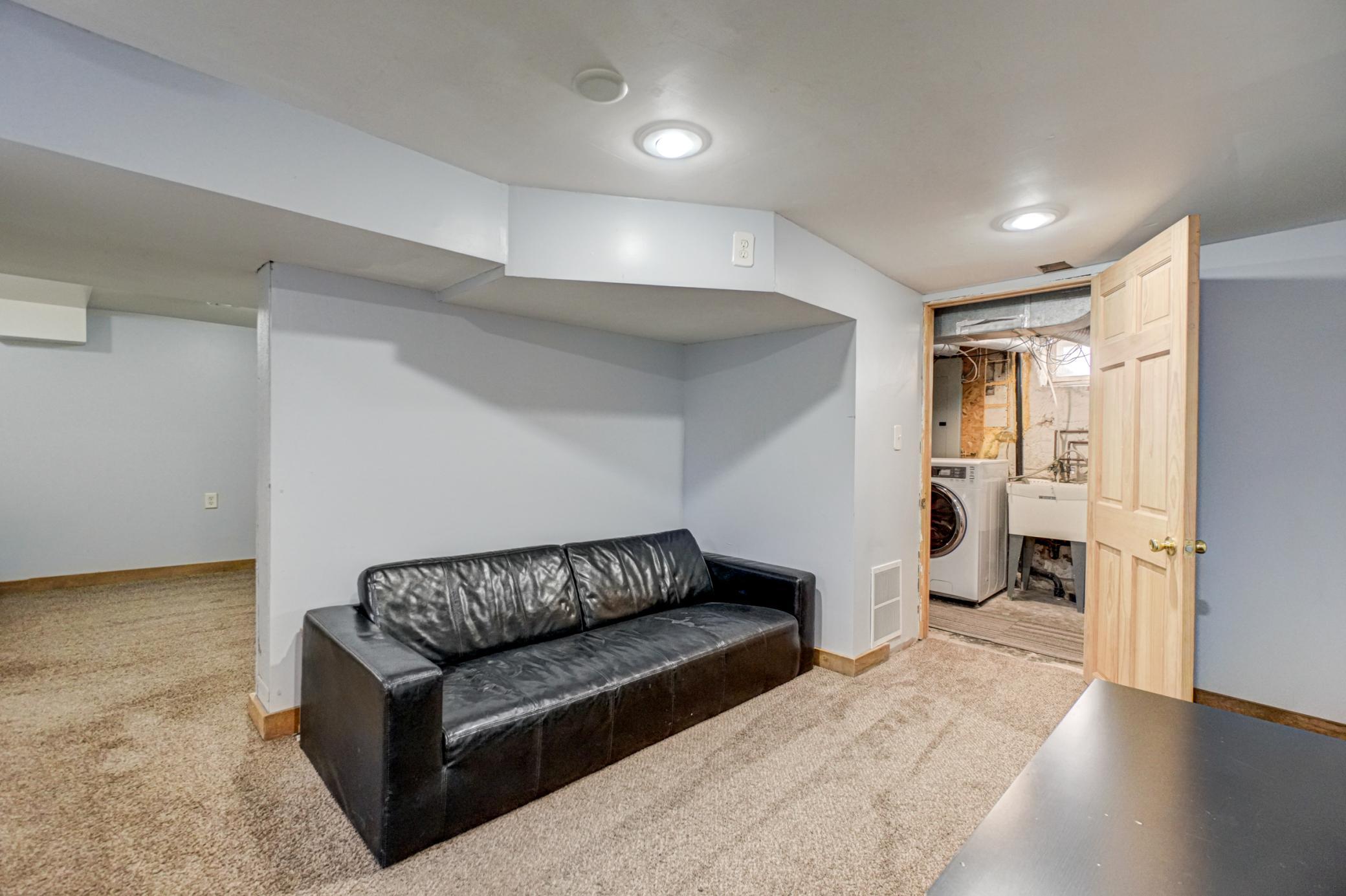 908 10th Street Hudson, WI 54016 - Photo 25 of 36