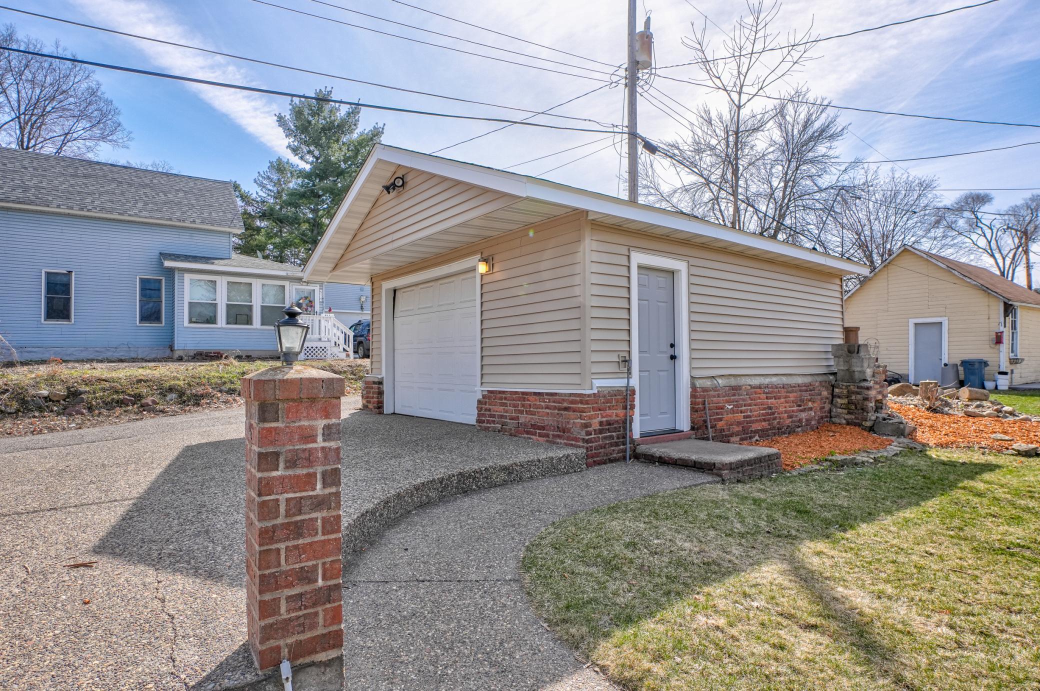 908 10th Street Hudson, WI 54016 - Photo 28 of 36