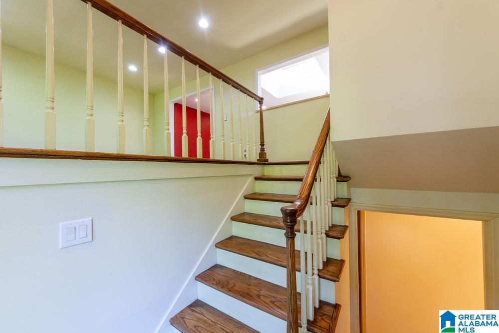2724 Acton Road Birmingham, AL 35243 - Photo 4 of 41
