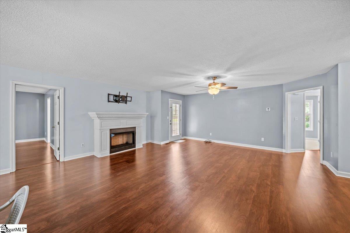 108 Edgewood Street Lyman, SC 29365 - Photo 7 of 31 Gallery Image 7