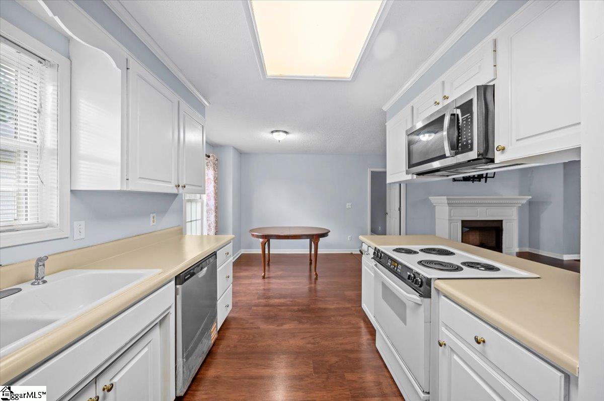 108 Edgewood Street Lyman, SC 29365 - Photo 10 of 31 Gallery Image 10