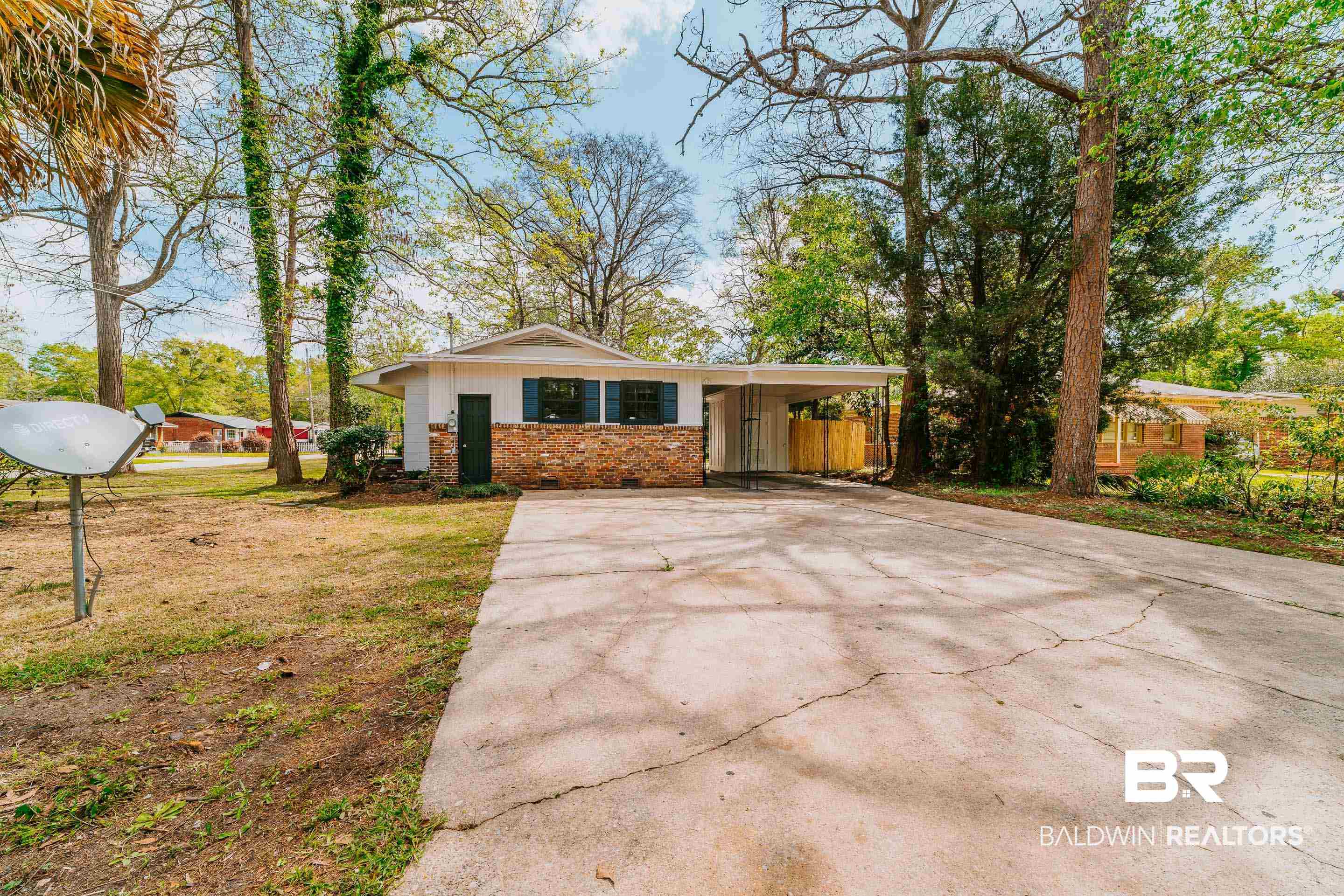 2563 Courtney Street Mobile, AL 36606 - Photo 5 of 44