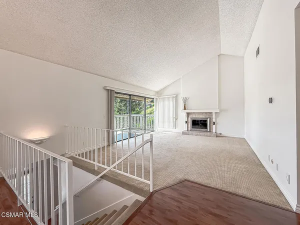 $4,050 | 576 Calle De Las Ovejas, Oak Park, CA 91377