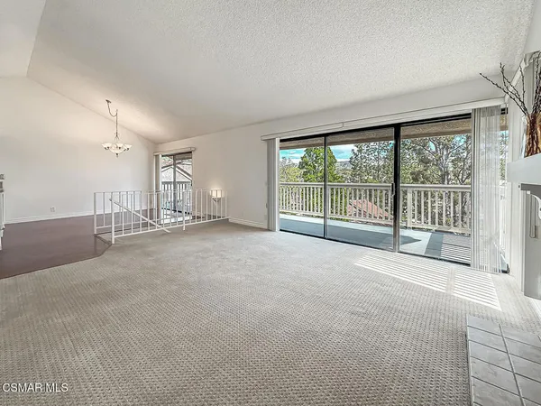 $4,050 | 576 Calle De Las Ovejas, Oak Park, CA 91377