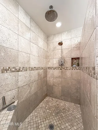 $4,050 | 576 Calle De Las Ovejas, Oak Park, CA 91377