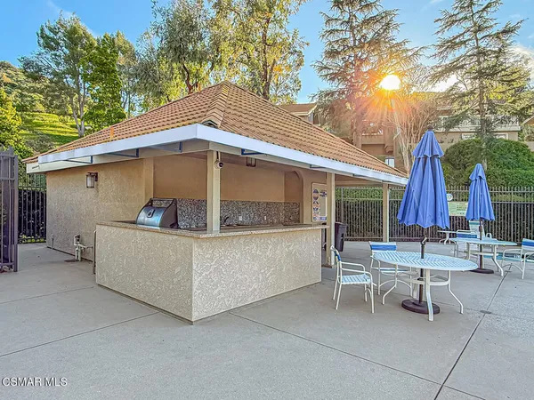 $4,050 | 576 Calle De Las Ovejas, Oak Park, CA 91377