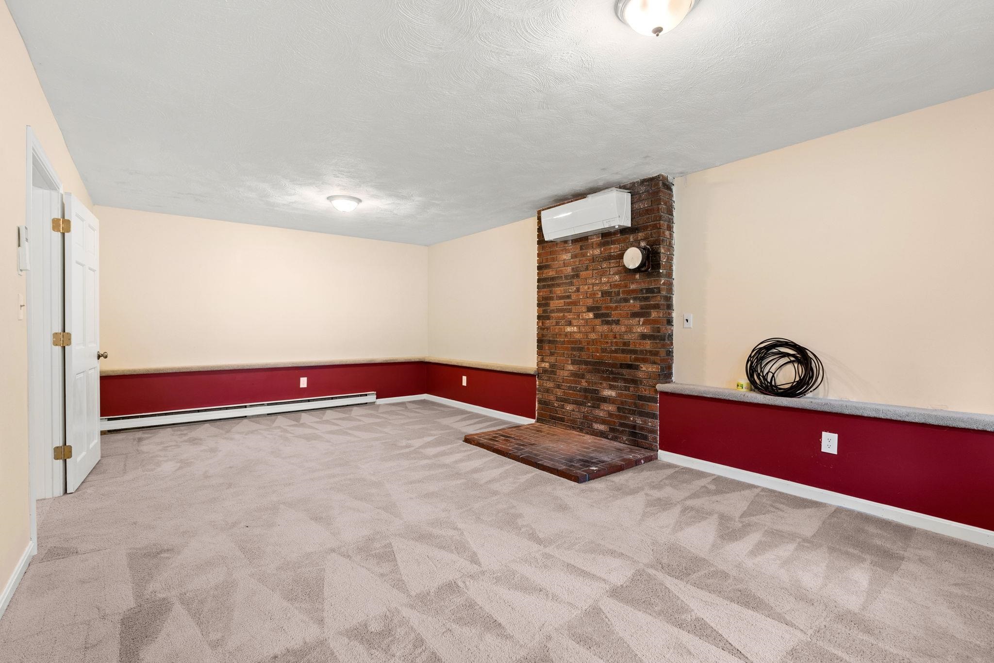 12 Rolling Ridge Road Londonderry, NH 03053 - Photo 25 of 38