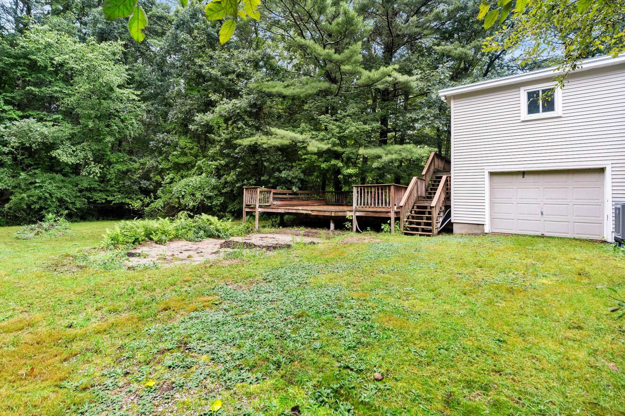 12 Rolling Ridge Road Londonderry, NH 03053 - Photo 27 of 38