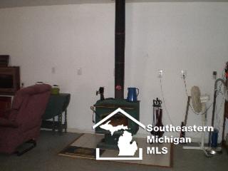 4951 School Road Petersburg, MI 49270 - Photo 15 of 18 WBFP in garage