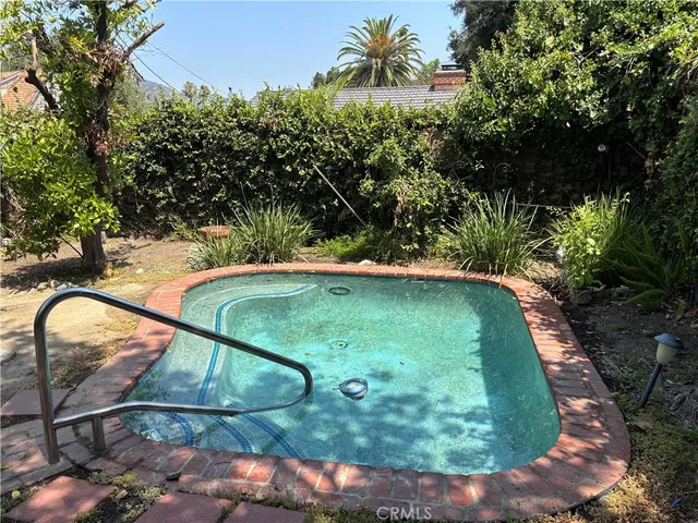 $1,340,000 | 1823 Hillside Drive, Glendale, CA 91208