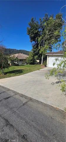 $1,310,000 | 1823 Hillside Drive, Glendale, CA 91208