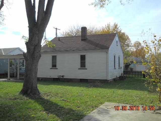 220 Reservoir Road Pekin, IL 61554 - Photo 3 of 15 Gallery Image 3