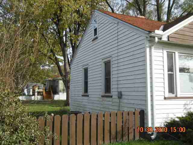 220 Reservoir Road Pekin, IL 61554 - Photo 4 of 15 Gallery Image 4