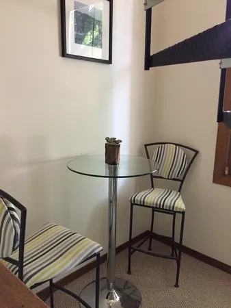 $1,800 | 2652 North Wayne Avenue, Unit 2R, Chicago, IL 60614