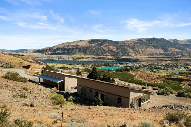 $849,900 | 95 Laurel Estates, Rock Island, WA 98850