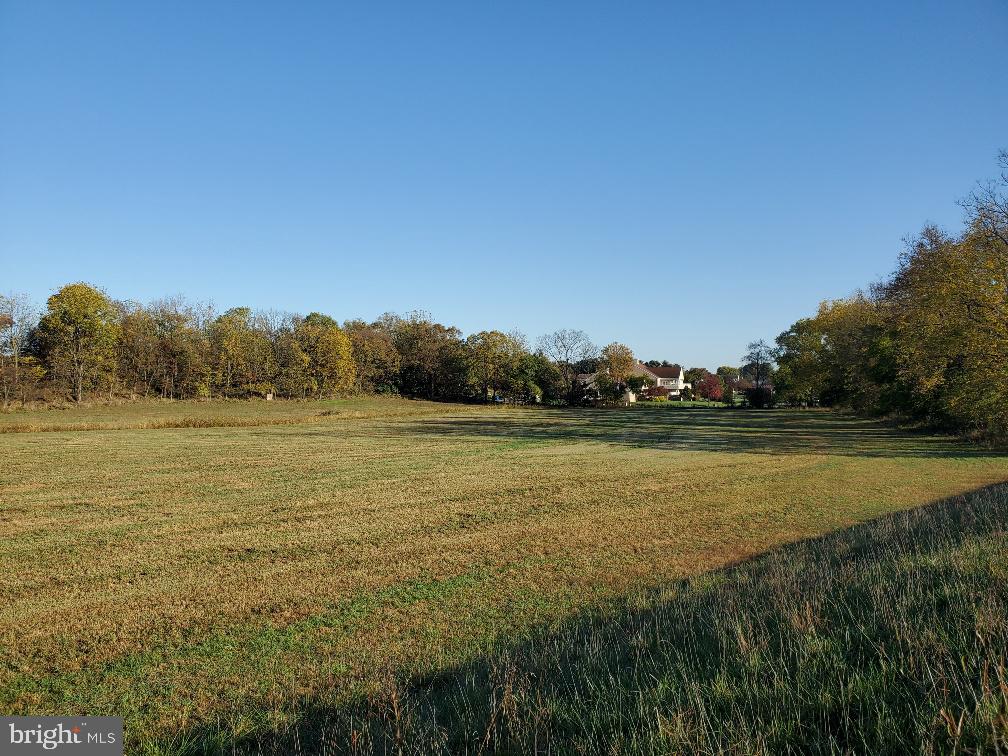 Oak Ridge Drive East Hagerstown, MD 21740 - Photo 5 of 7