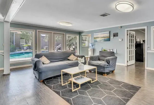 $860 | 18 Berryhill Road, Columbia, SC 29210