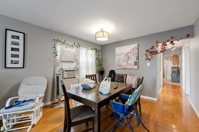 $780,000 | 5706 North St Louis Avenue, Chicago, IL 60659