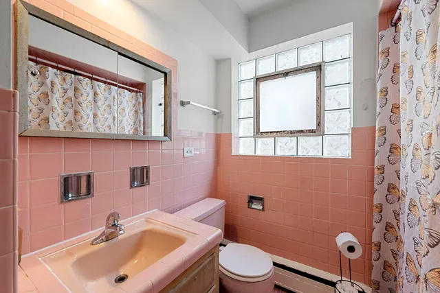 $780,000 | 5706 North St Louis Avenue, Chicago, IL 60659