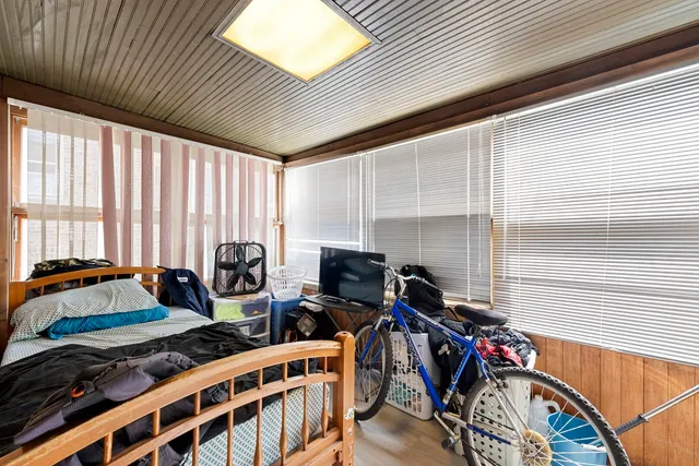 $780,000 | 5706 North St Louis Avenue, Chicago, IL 60659