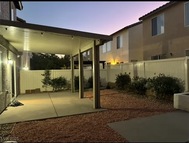$1,900 | 5643 Dawn Falls Street, Las Vegas, NV 89148