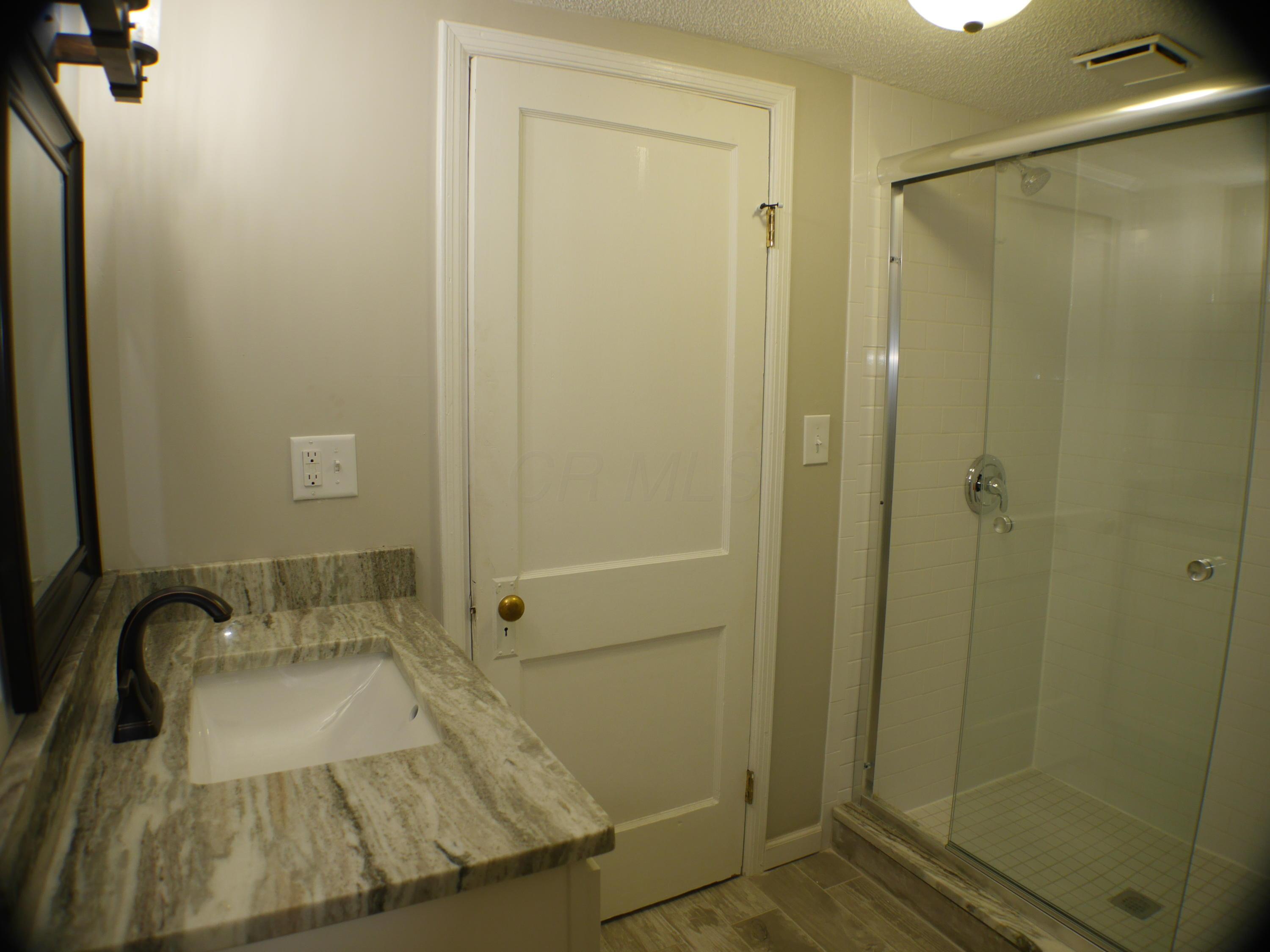 2183 Zollinger Road Columbus, OH 43221 - Photo 23 of 32