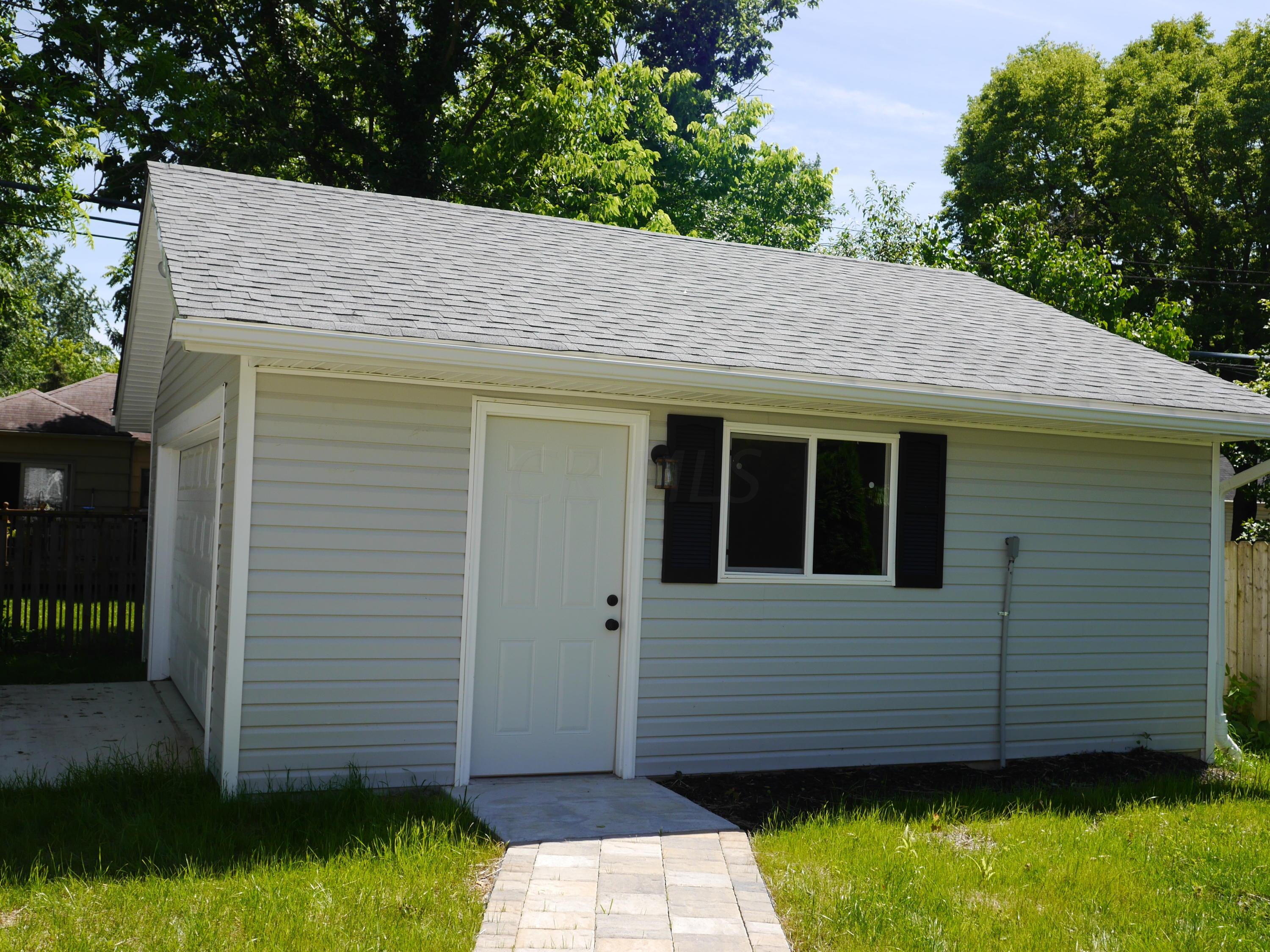 2183 Zollinger Road Columbus, OH 43221 - Photo 31 of 32