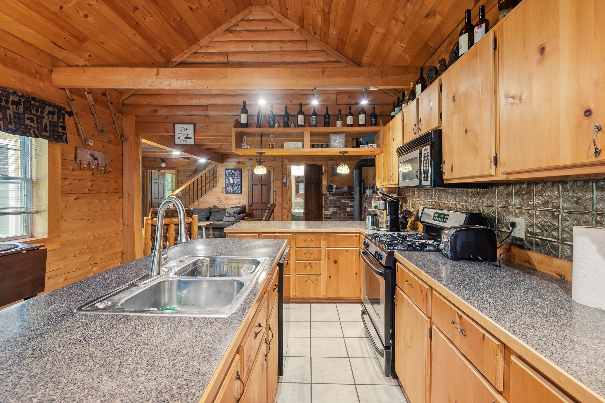 39 Sims Stream Road Columbia, NH 03576 - Photo 14 of 60